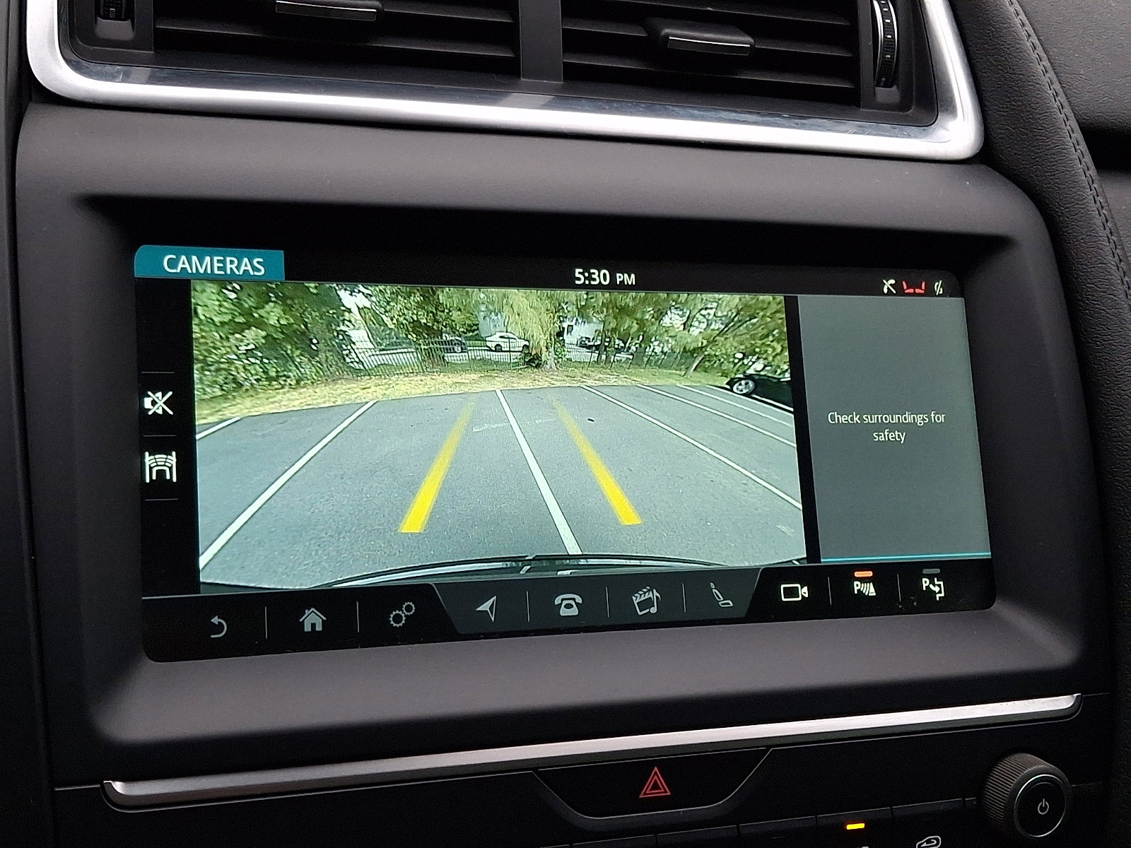 Used 2020 Jaguar E-PACE SE AWD/4WD image 19