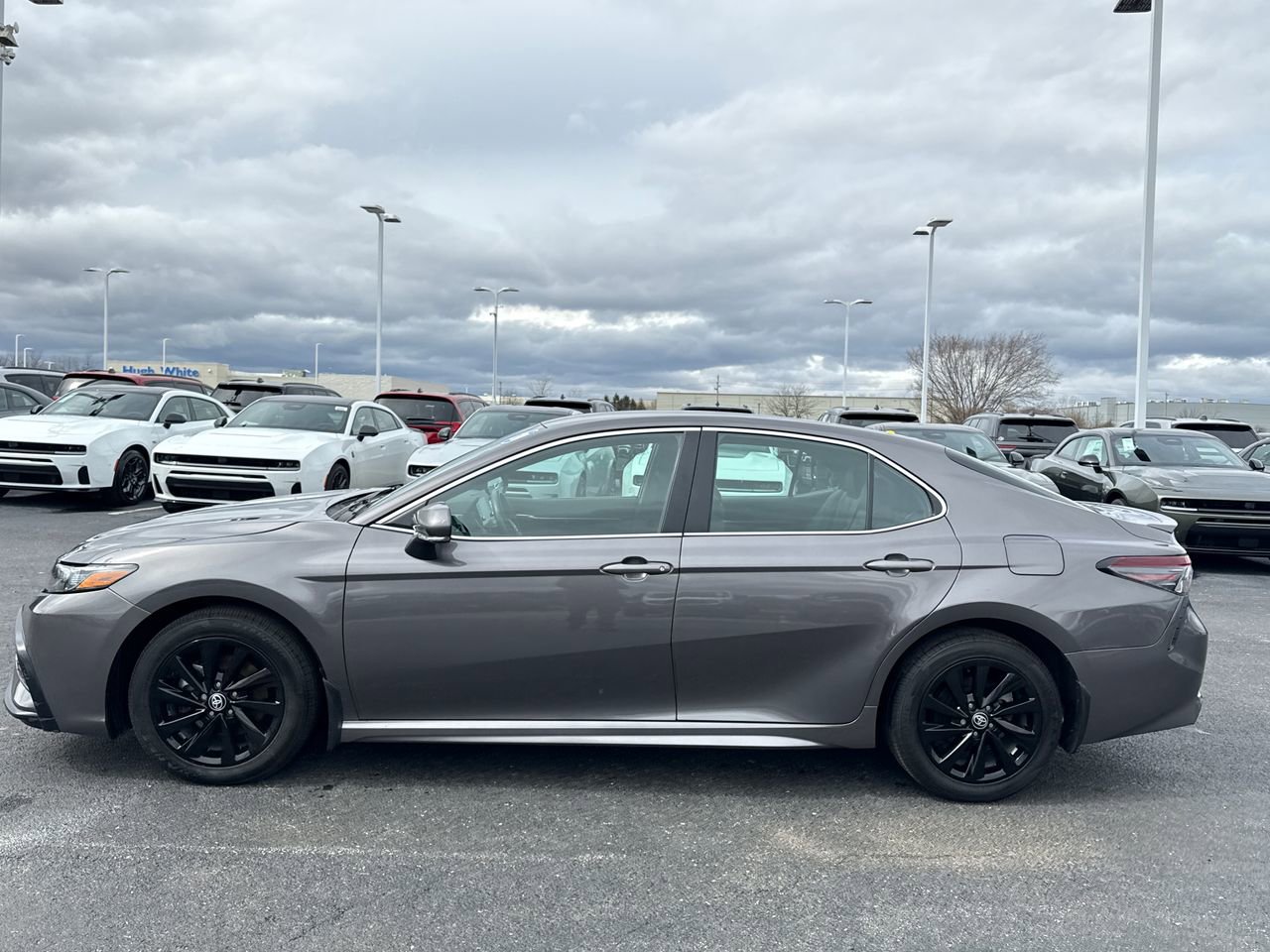 Used 2024 Toyota Camry SE image 6