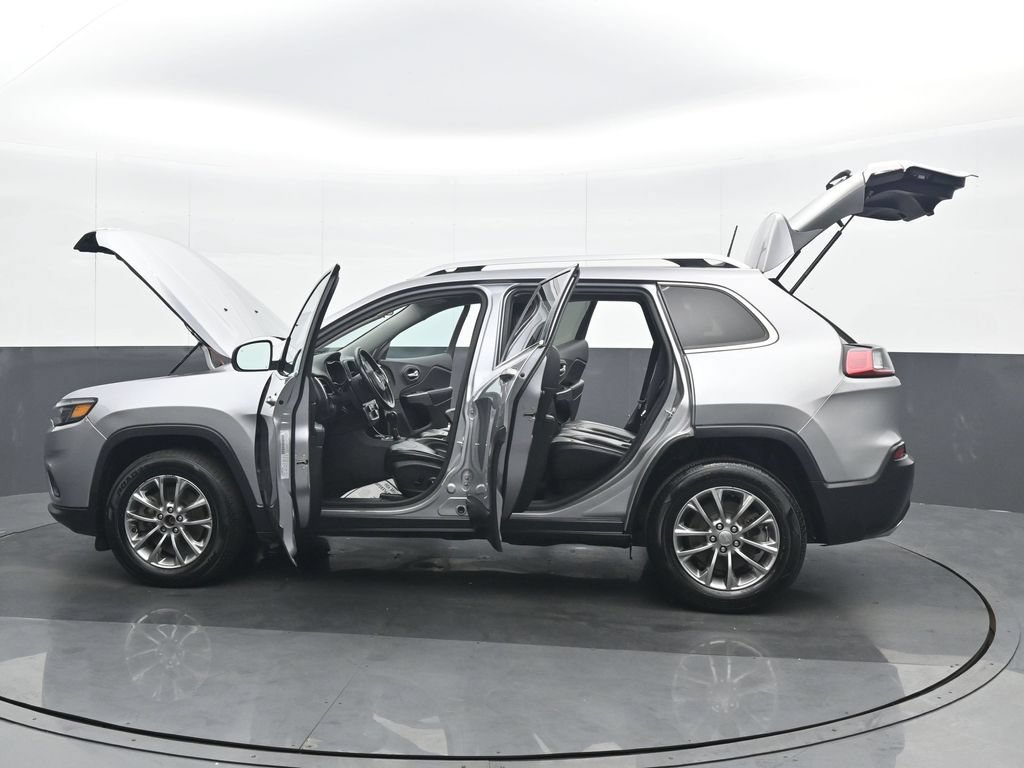 Used 2019 Jeep Cherokee Latitude Plus AWD/4WD image 37