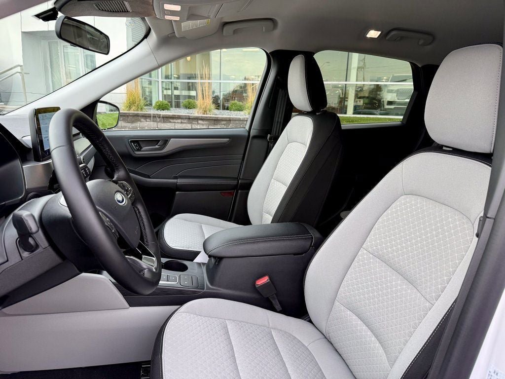 New 2026 Ford Escape Active w/ Cold Weather Package image 9