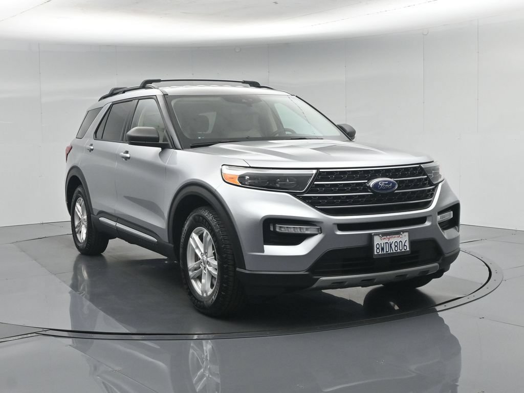Certified 2021 Ford Explorer XLT w/ Equipment Group 202A AWD/4WD image 62