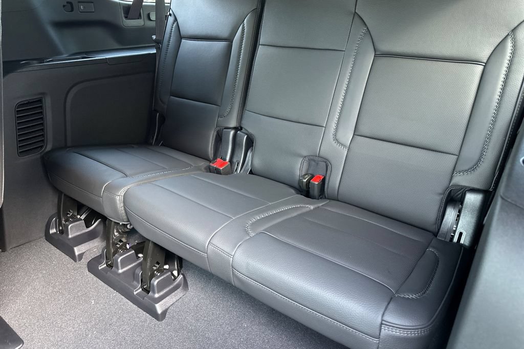 New 2026 GMC Yukon XL Denali w/ Advanced Technology Package AWD/4WD image 16