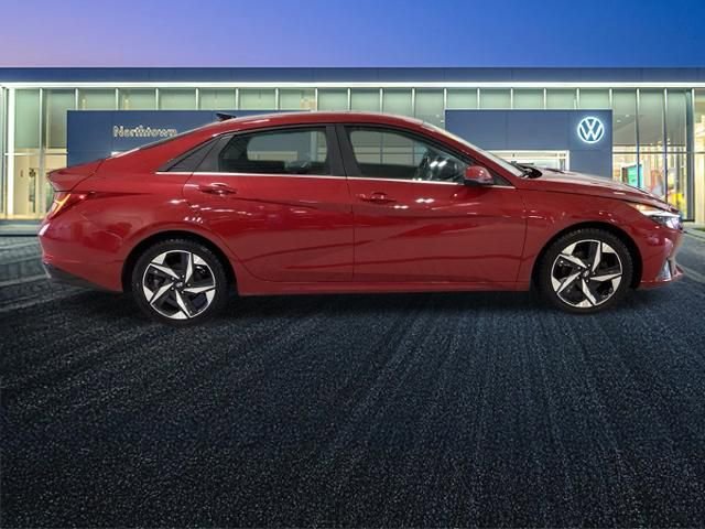 Used 2023 Hyundai Elantra Limited w/ Cargo Package image 7