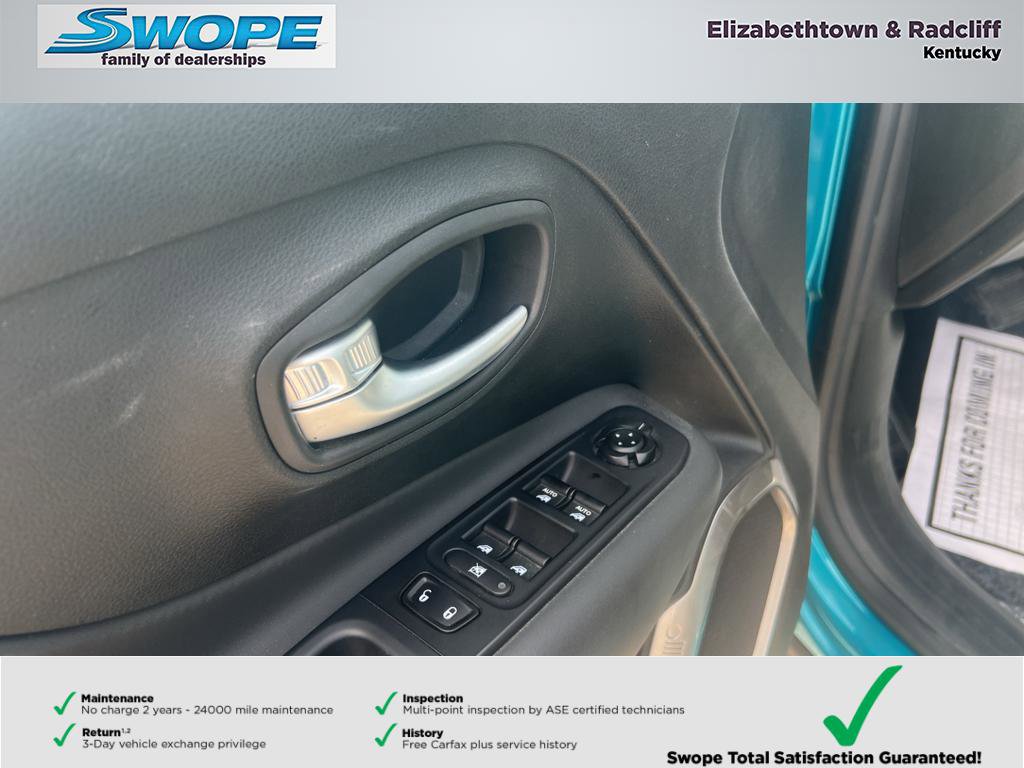 Used 2021 Jeep Renegade Limited AWD/4WD image 16