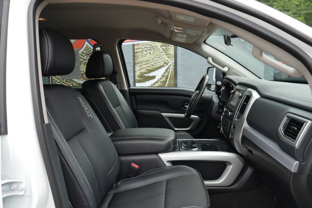 Used 2018 Nissan Titan PRO-4X AWD/4WD image 8