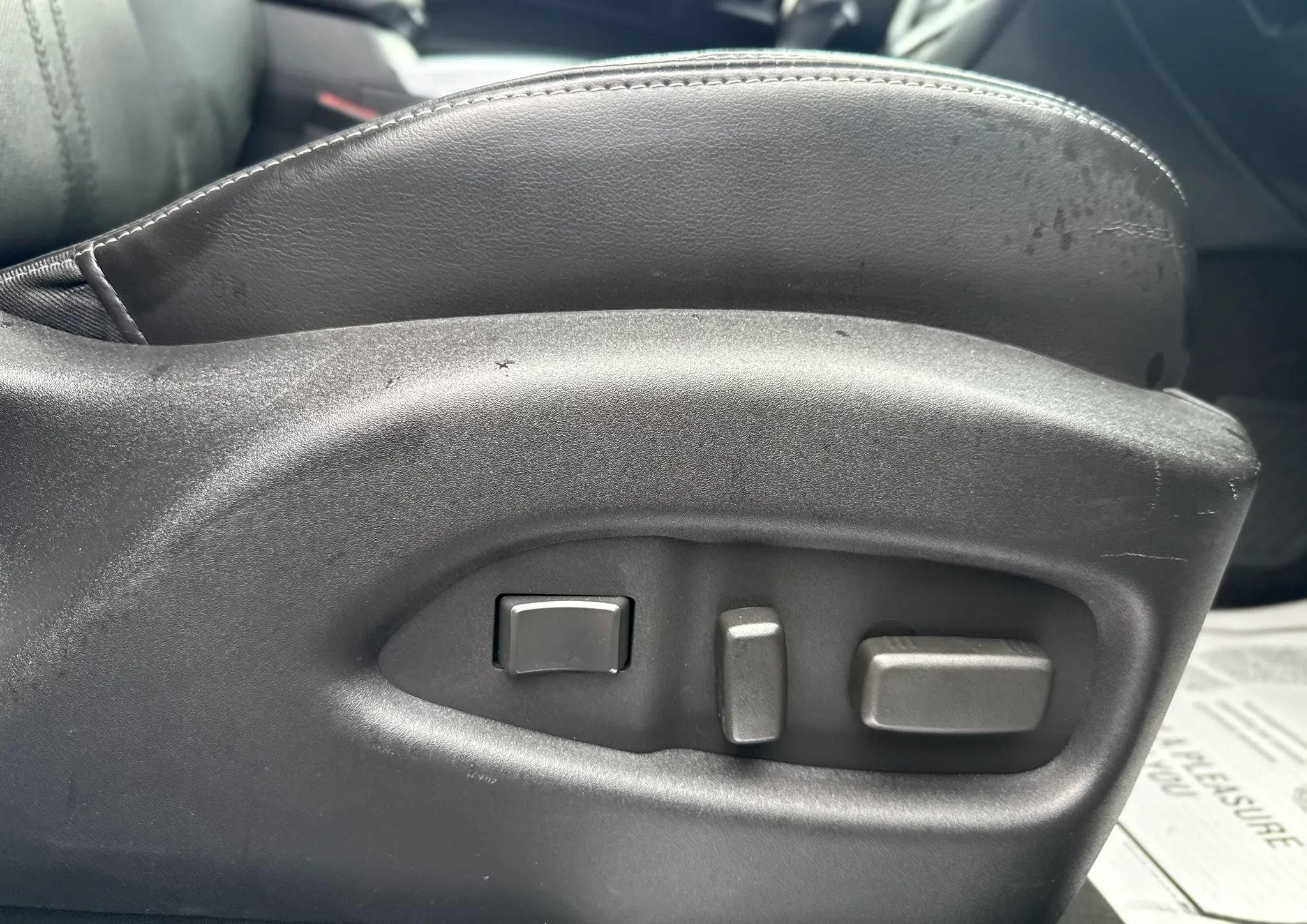 Used 2012 Cadillac SRX Luxury AWD/4WD image 42