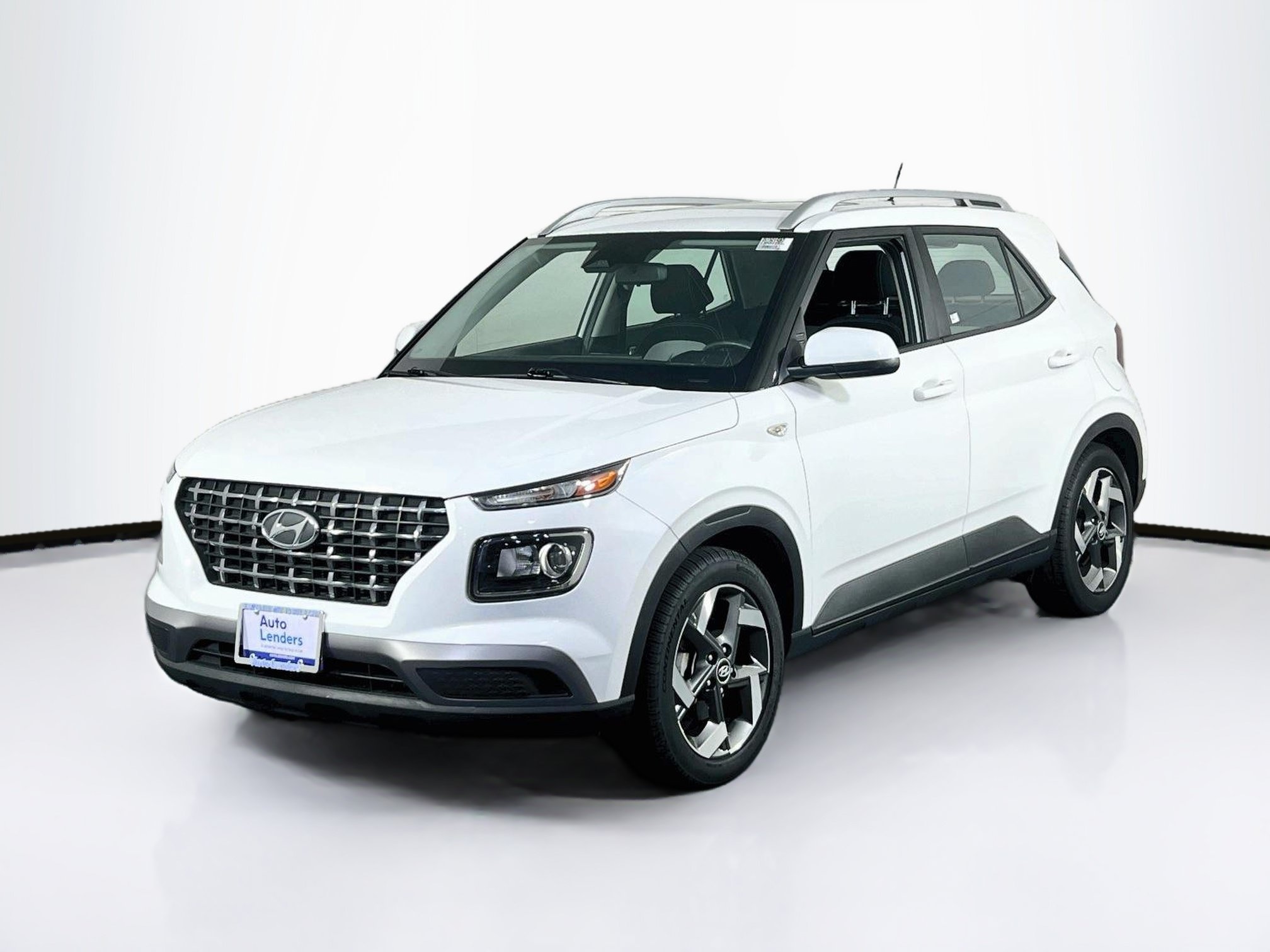 Used 2023 Hyundai Venue SEL w/ Cargo Package FWD image 1