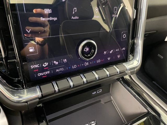 Certified 2026 GMC Yukon Elevation w/ Elevation Premium Package AWD/4WD image 7