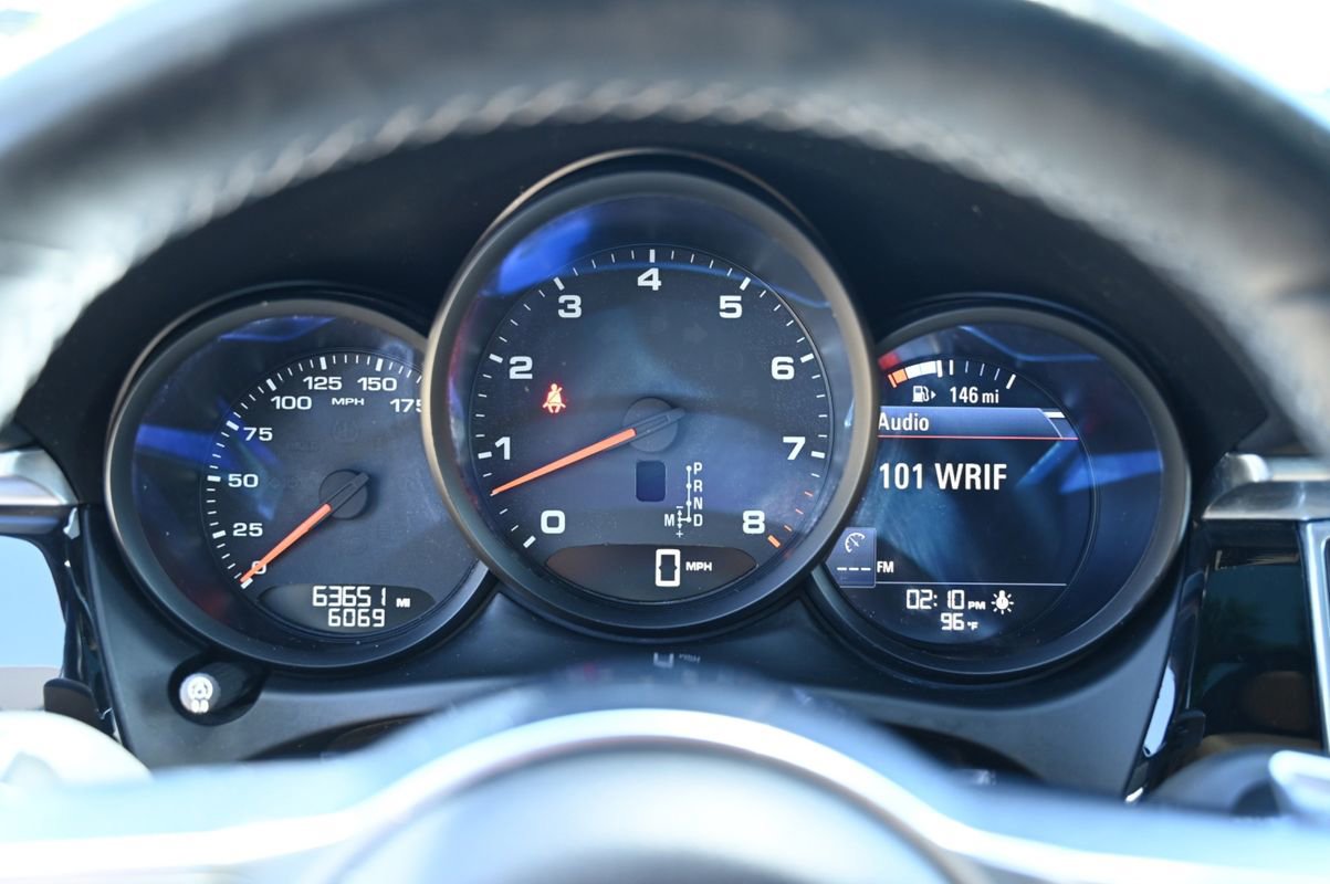 Used 2018 Porsche Macan S image 23