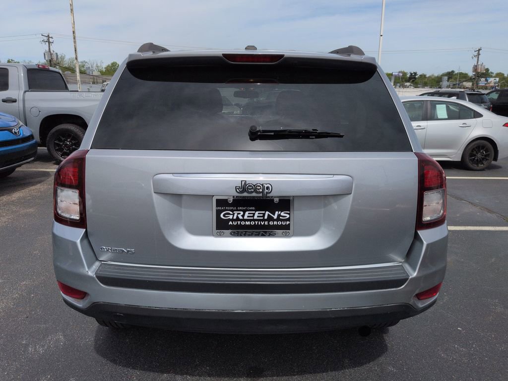 Used 2016 Jeep Compass Sport w/ Power Value Group image 5