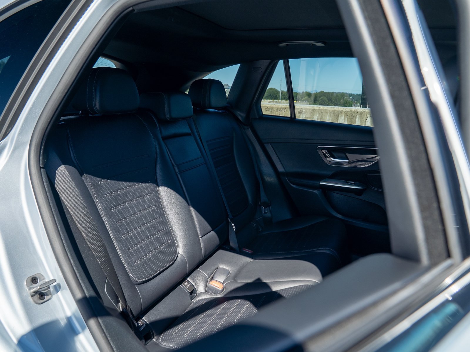 Certified 2025 Mercedes-Benz GLC 350e 4MATIC image 27