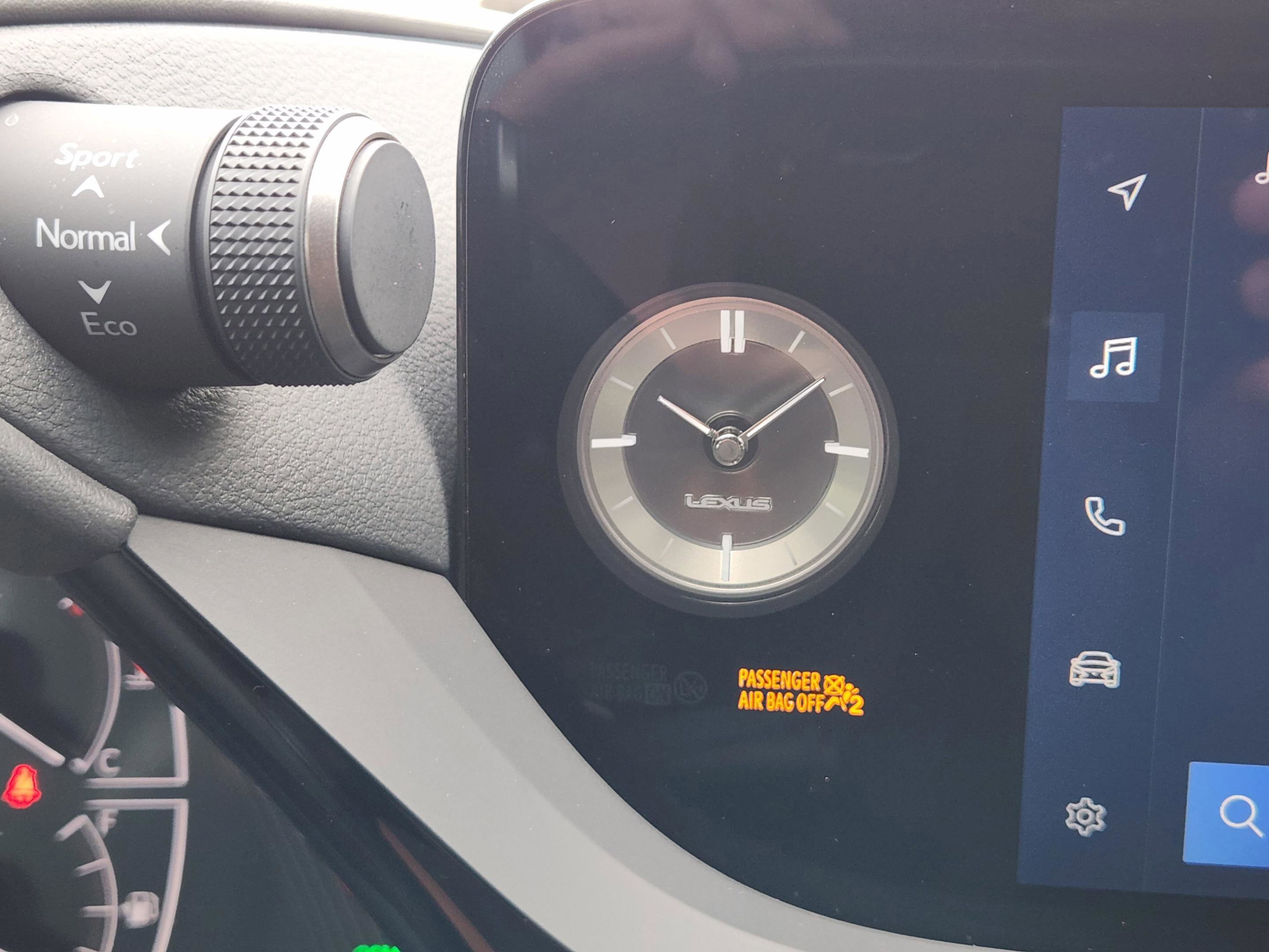 Used 2025 Lexus ES 350 w/ Premium Package FWD image 12