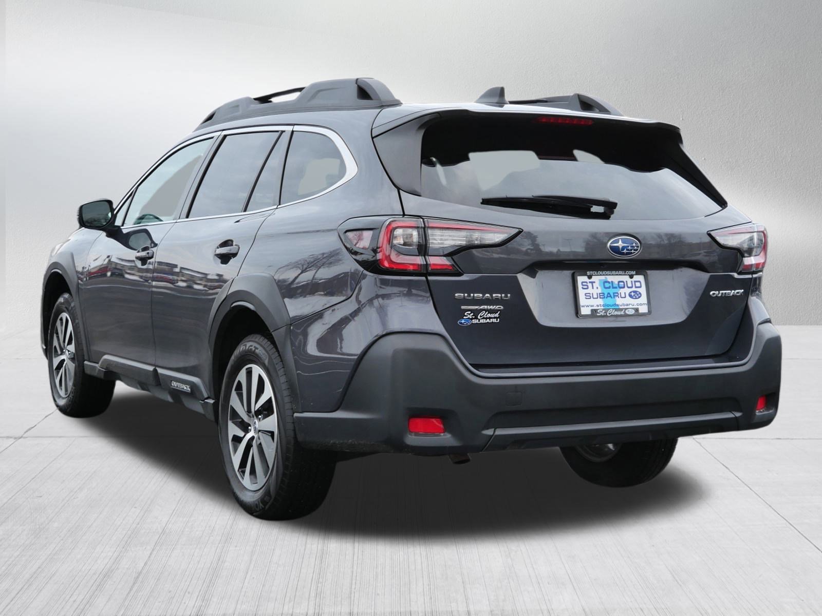 Certified 2023 Subaru Outback Premium image 5