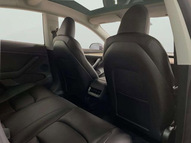 Used 2023 Tesla Model 3 Standard Range image 49