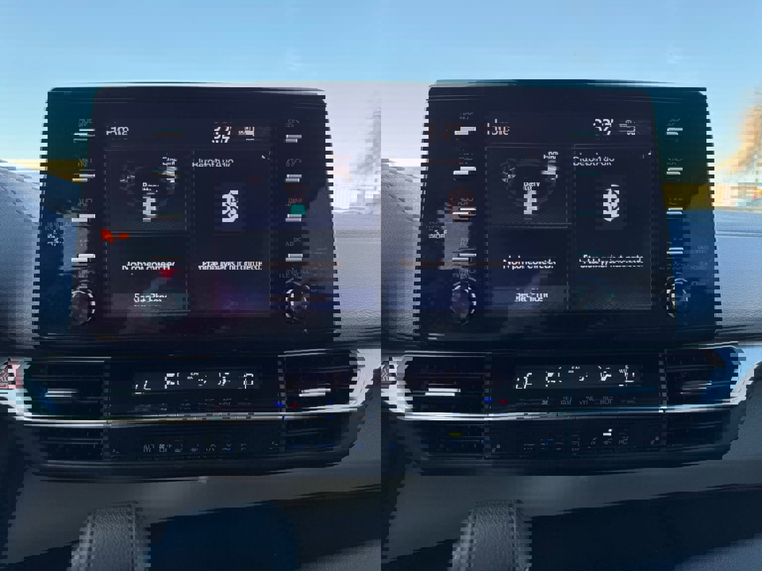 Used 2022 Toyota Sienna XLE image 21