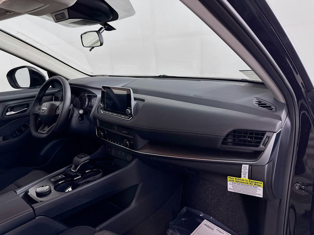 New 2026 Nissan Rogue SV w/ Cold Weather Package AWD/4WD image 36