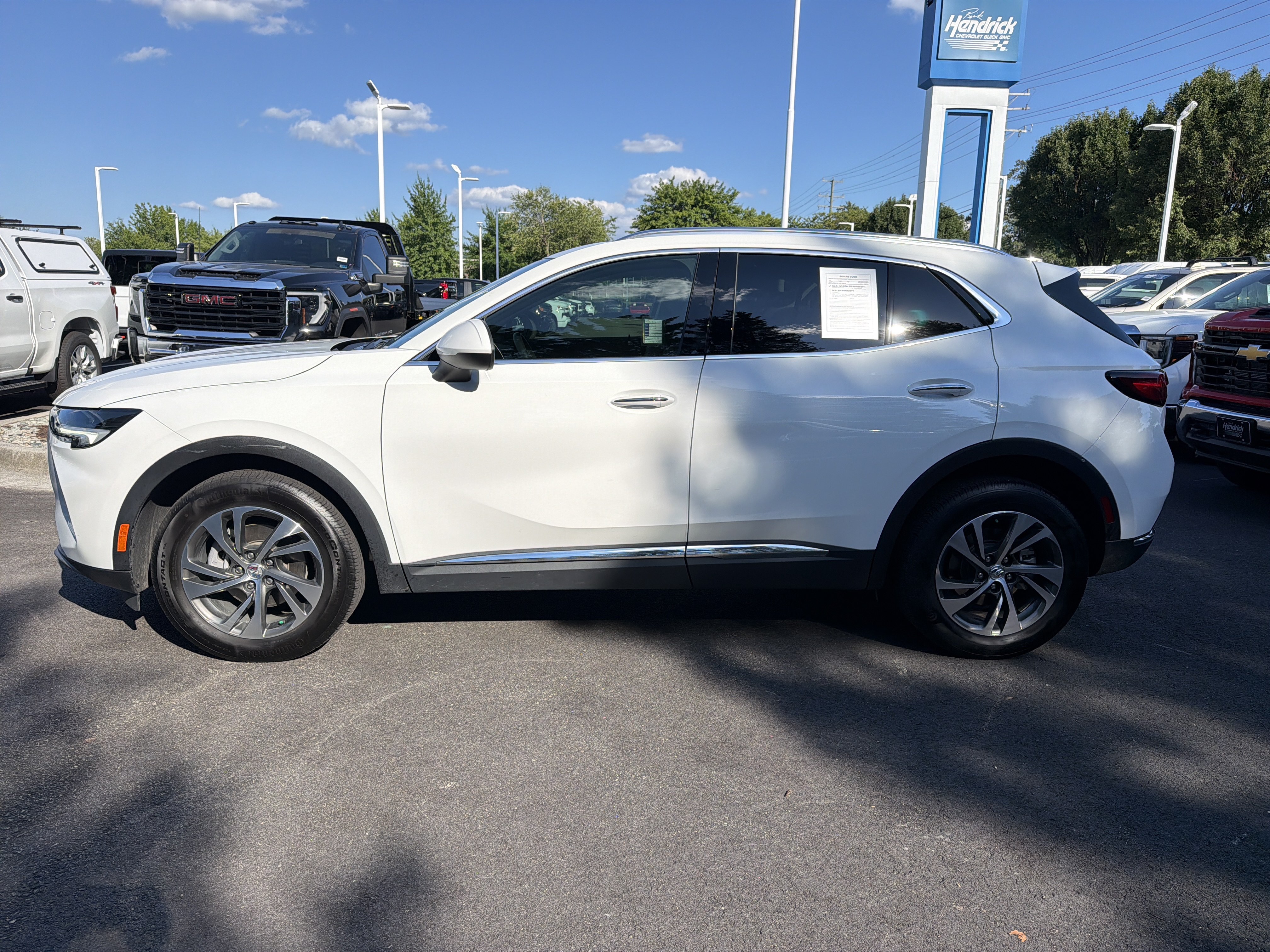 Used 2022 Buick Envision Essence w/ Safety Package FWD image 7