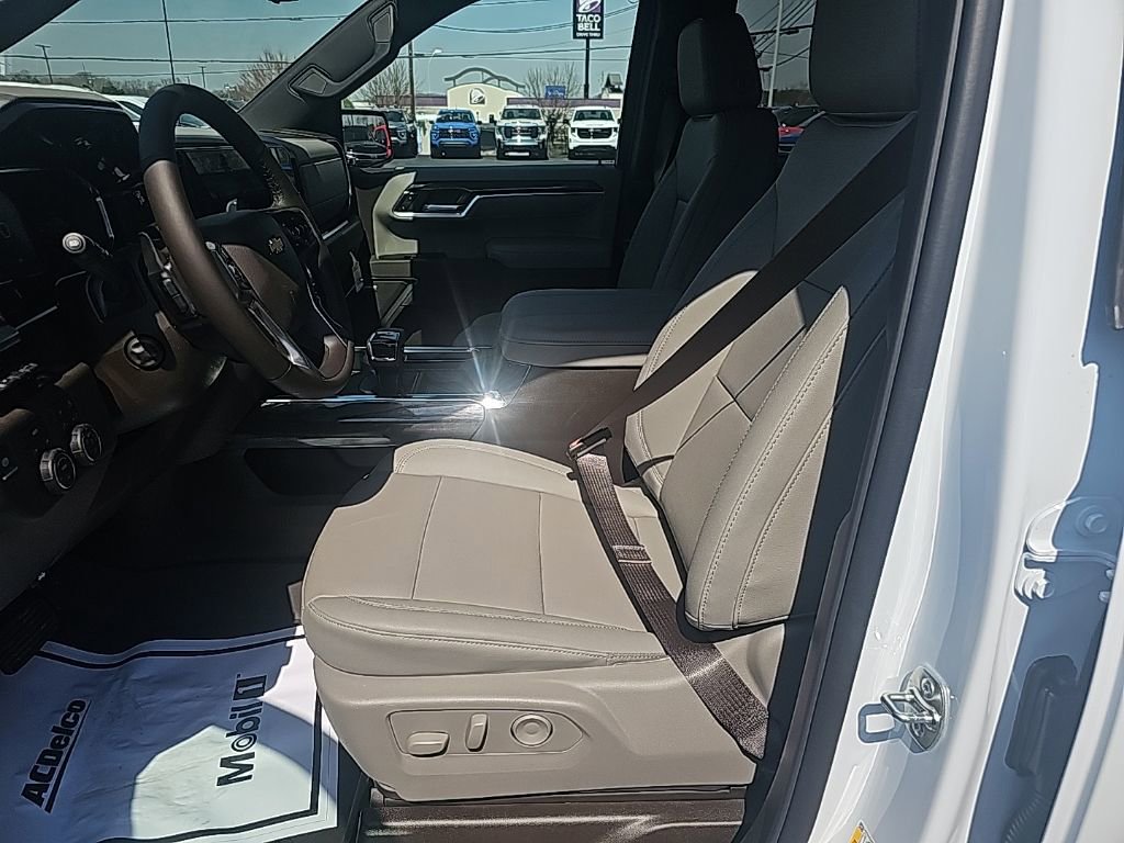 New 2026 Chevrolet Silverado 1500 LTZ w/ LTZ Premium Package image 14