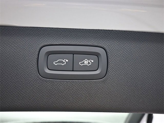 New 2026 Volvo XC90 B6 Ultra image 33