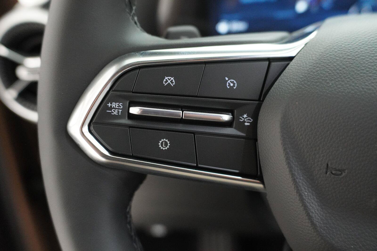 New 2027 Chevrolet Equinox LT w/ Safety and Technology Package FWD image 9