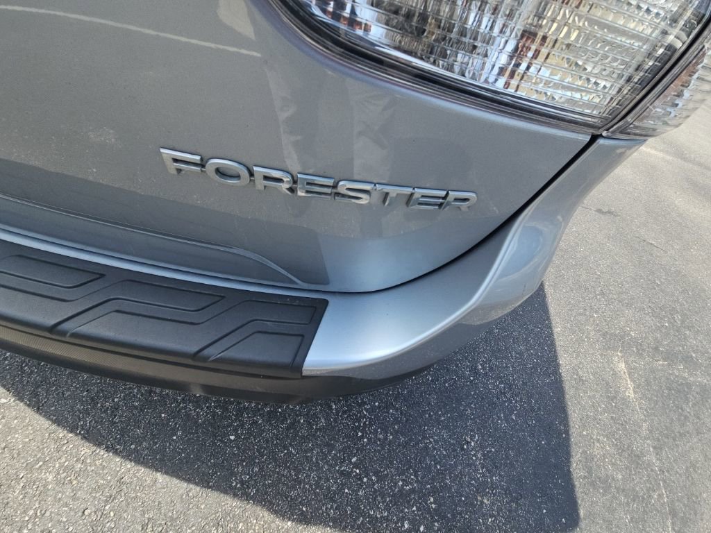 Used 2021 Subaru Forester Premium AWD/4WD image 20