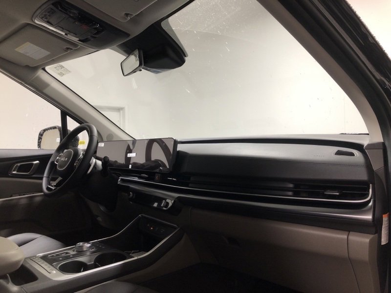 New 2026 Kia Carnival LXS image 13