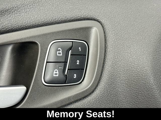 Used 2019 Ford Escape Titanium FWD image 37
