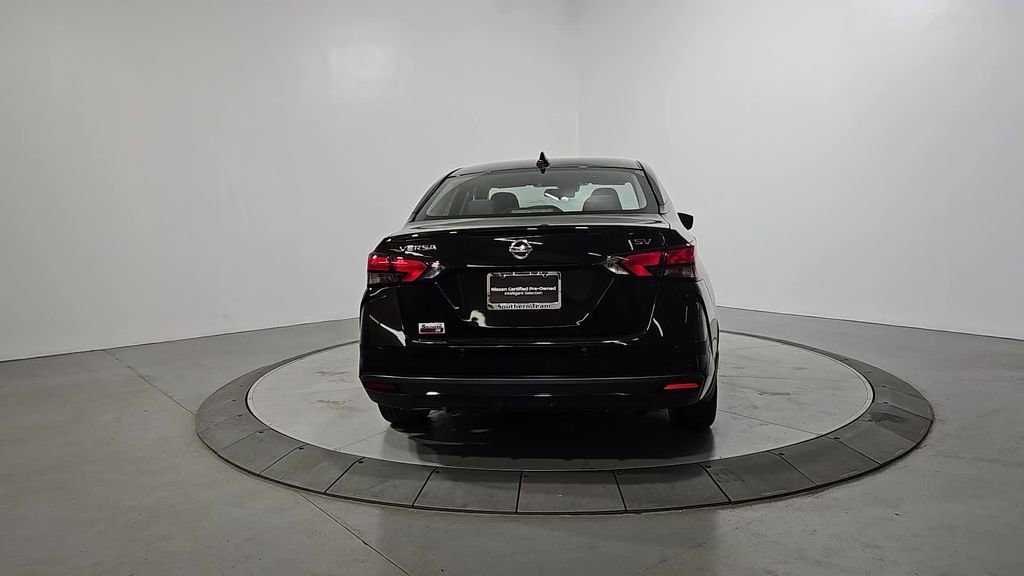 Used 2022 Nissan Versa SV w/ Trunk Package image 4