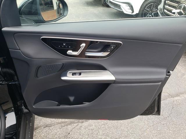 New 2025 Mercedes-Benz GLC 300 4MATIC image 17