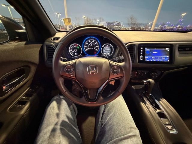 Used 2022 Honda HR-V Sport image 12