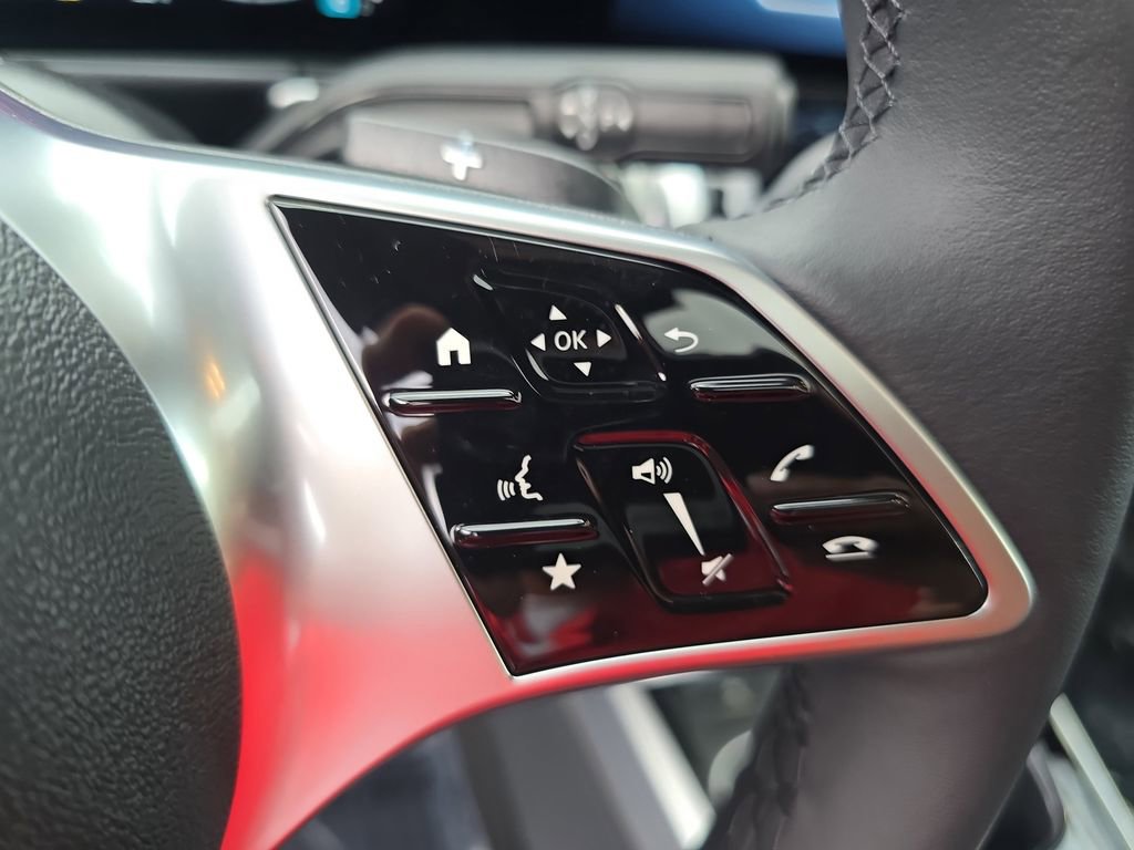 New 2025 Mercedes-Benz GLB 250 image 19