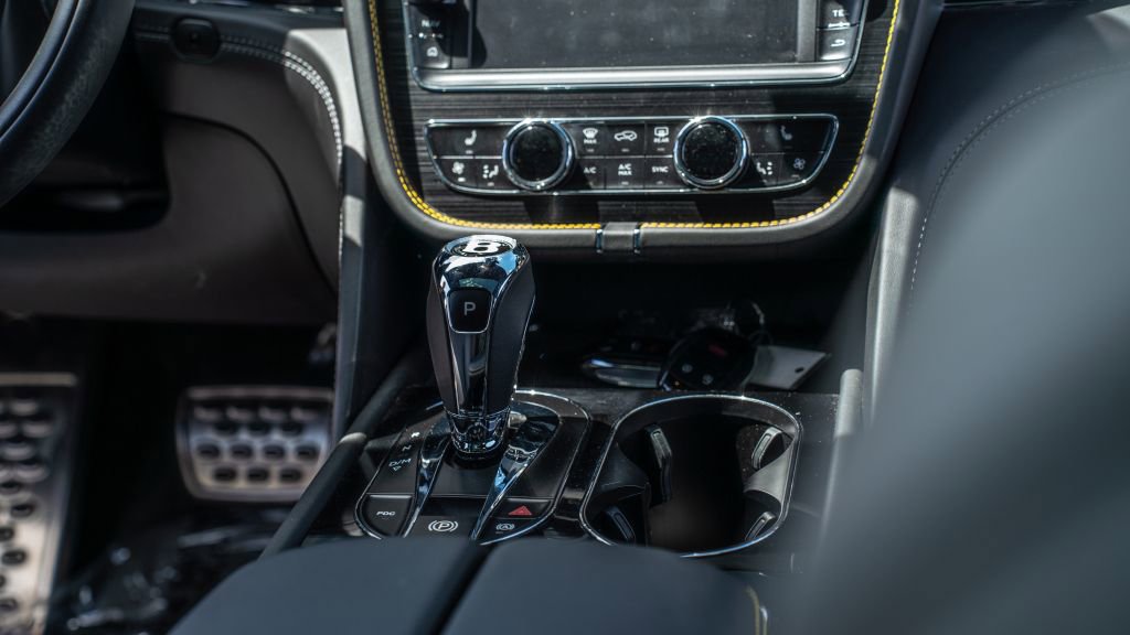 Used 2019 Bentley Bentayga image 51