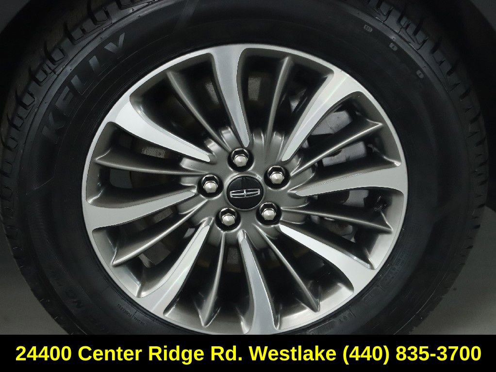 Certified 2022 Lincoln Nautilus Reserve AWD/4WD image 10