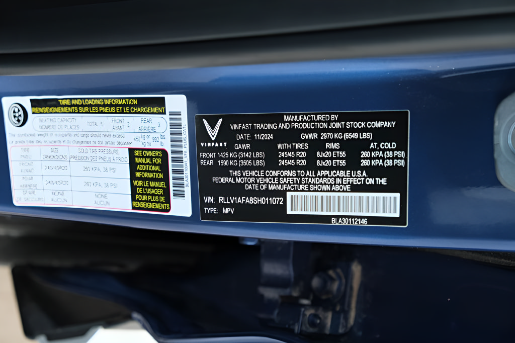 New 2025 VinFast VF 8 Plus AWD/4WD image 36