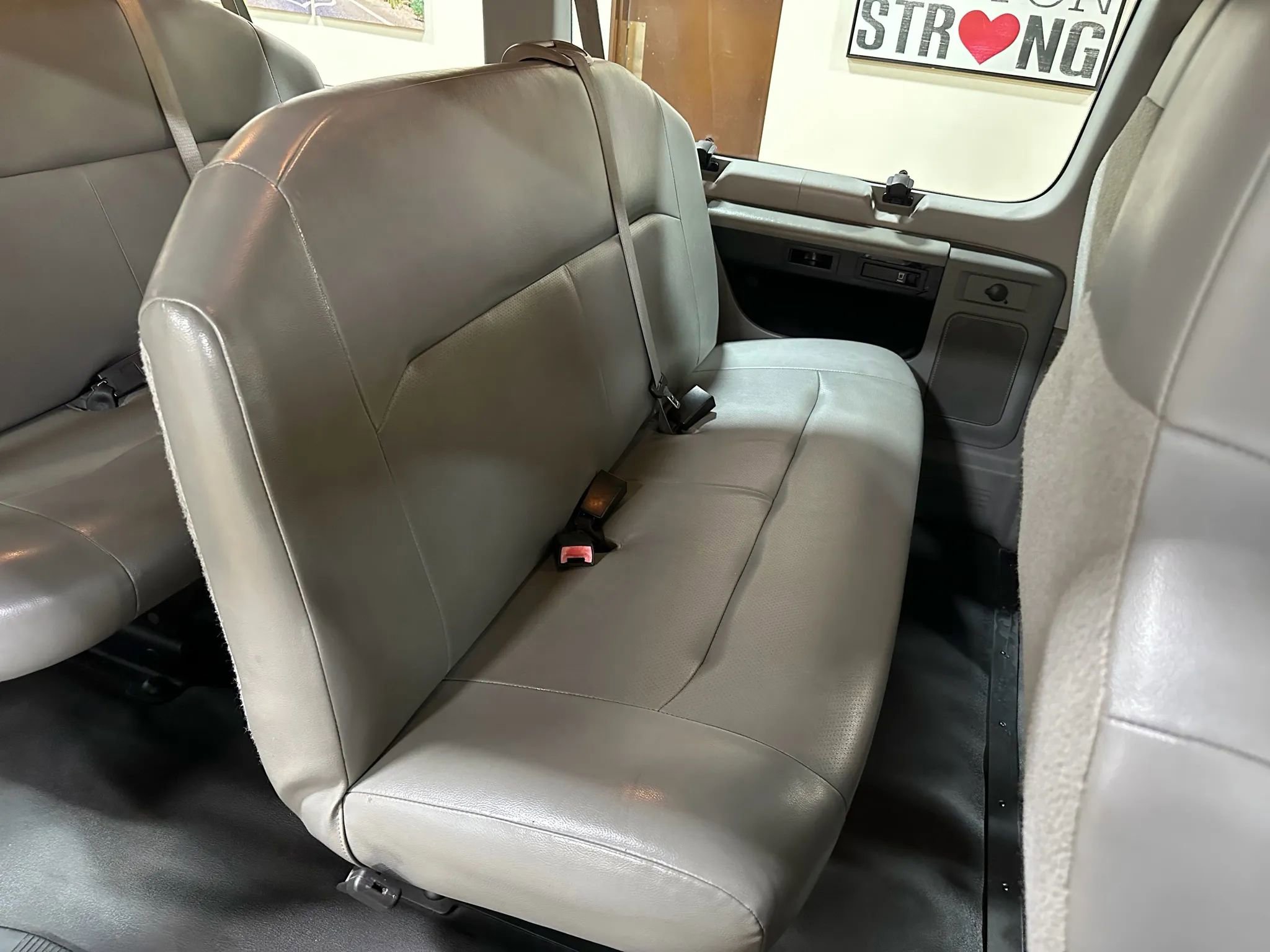 Used 2011 Ford E-150 and Econoline 150 Wagon RWD image 35