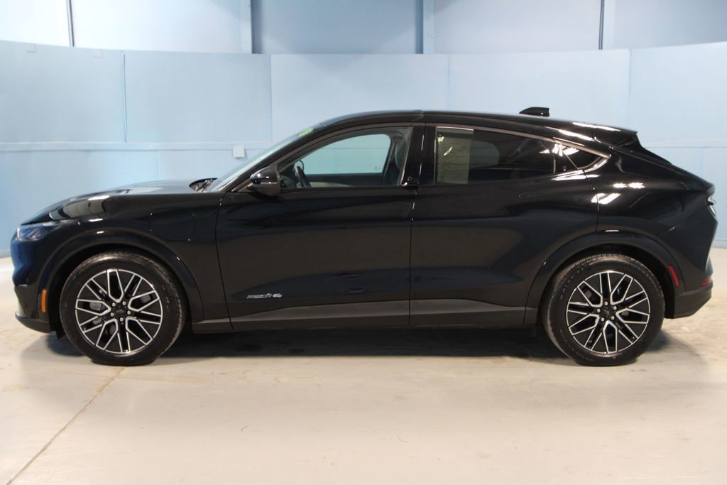 Used 2025 Ford Mustang Mach-E Premium AWD/4WD image 27