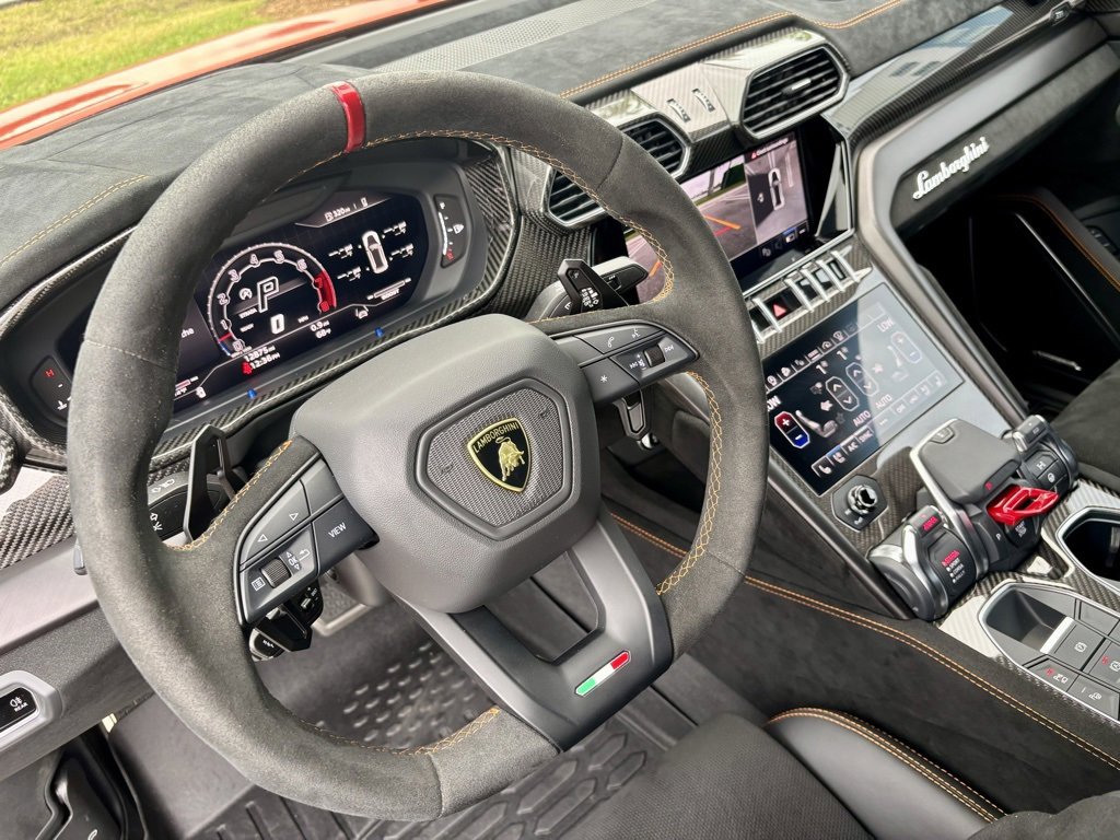 Used 2023 Lamborghini Urus Performante image 14