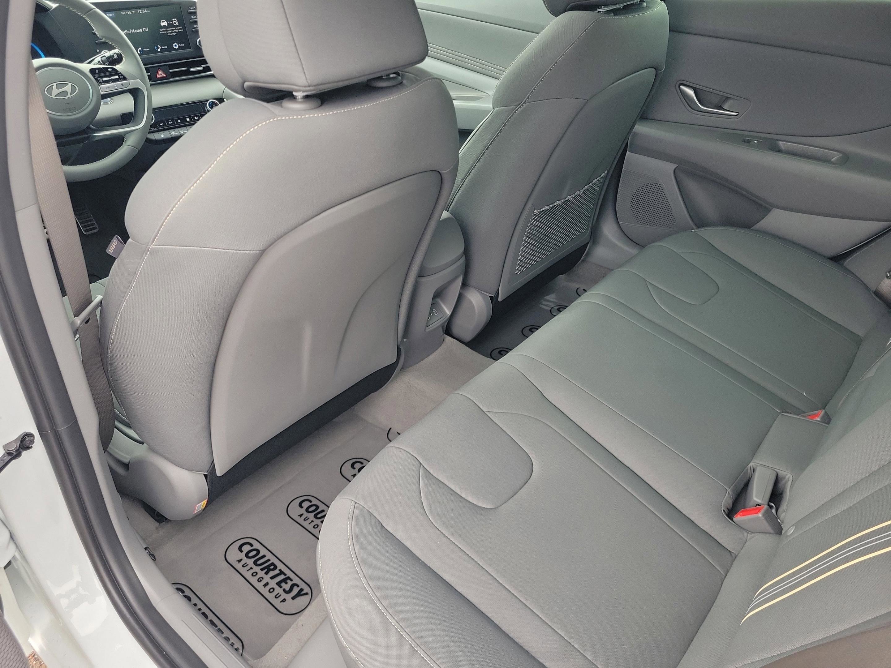 New 2026 Hyundai Elantra SEL Sport image 11