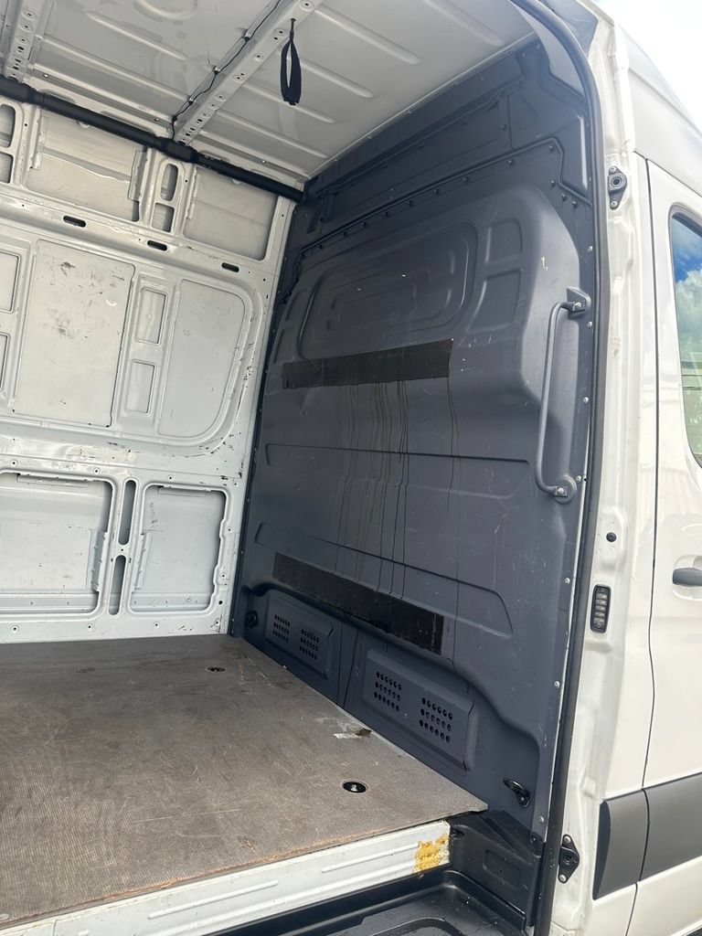 Used 2023 Mercedes-Benz Sprinter 2500 w/ Acoustic Package image 23