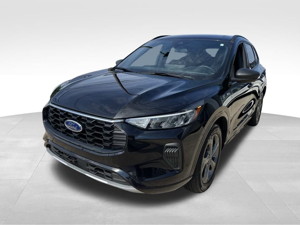 Used 2023 Ford Escape ST-Line w/ Tech Pack #1 image 4