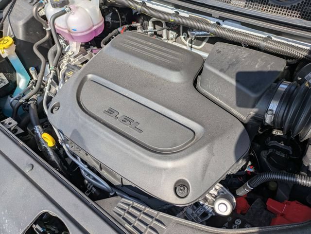 New 2026 Chrysler Pacifica Select w/ S Appearance Package FWD image 30