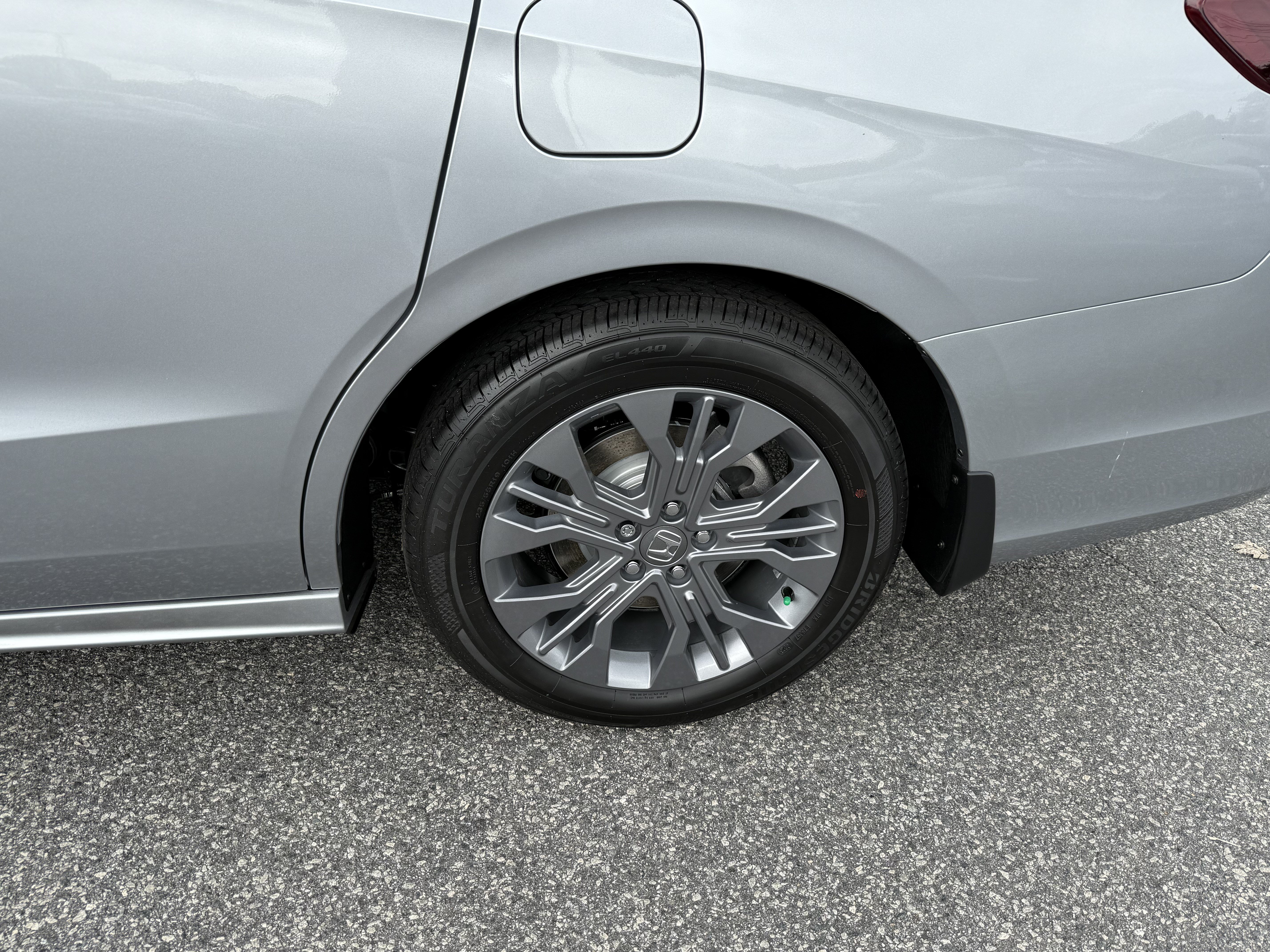 New 2027 Honda Odyssey Touring image 27