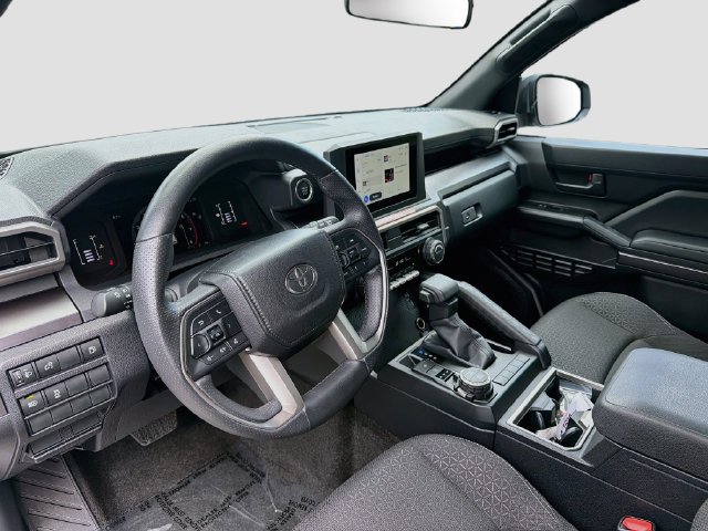Used 2025 Toyota 4Runner SR5 AWD/4WD image 9