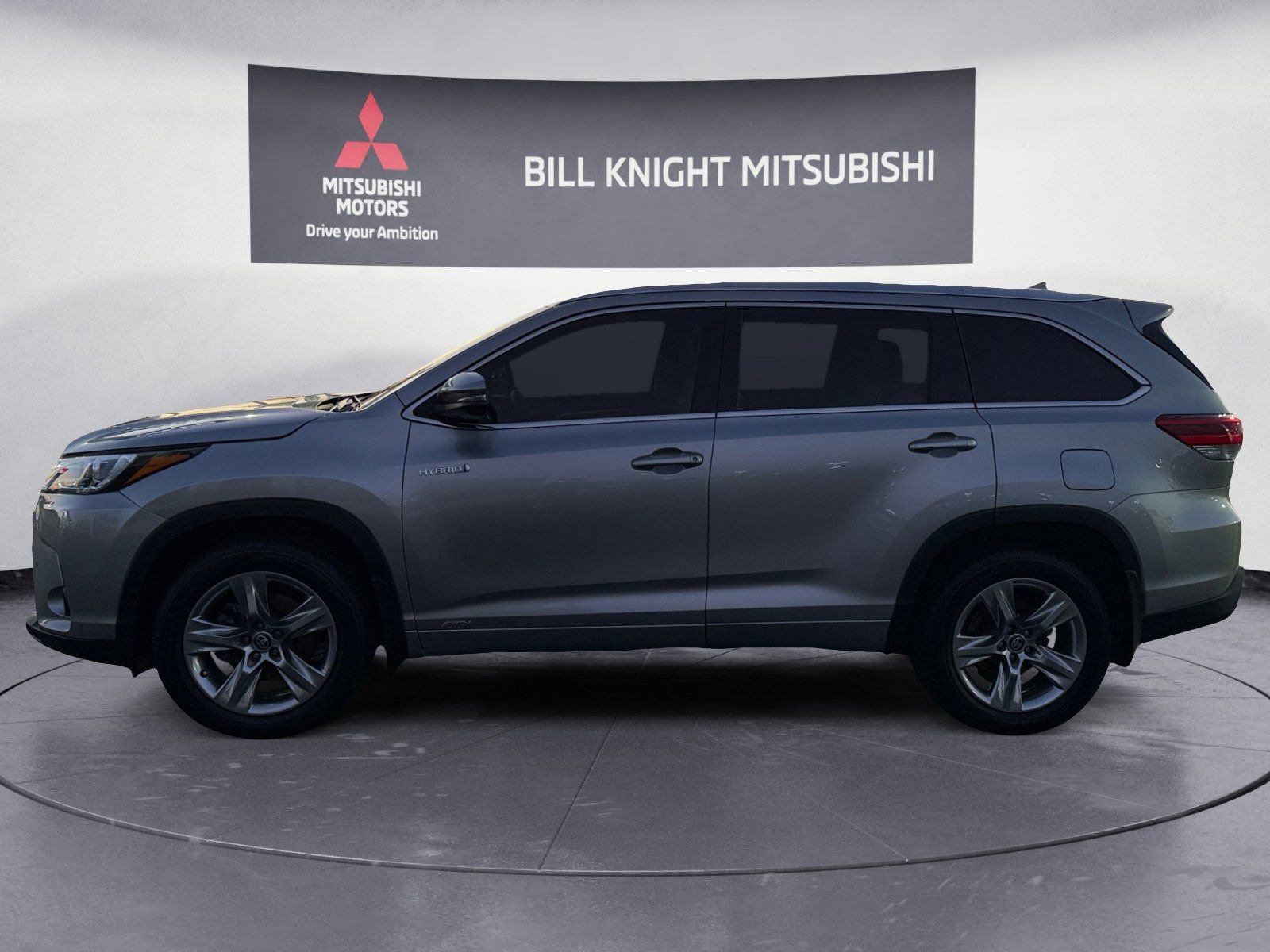 Used 2019 Toyota Highlander Limited image 2