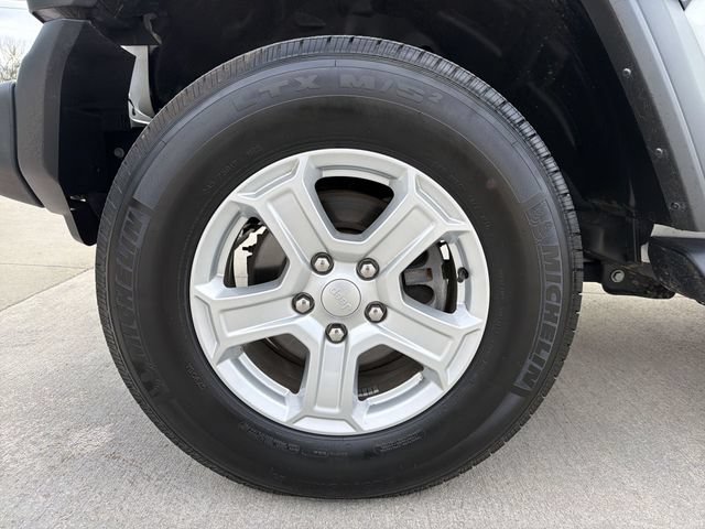 Used 2022 Jeep Wrangler Unlimited Sport AWD/4WD image 12