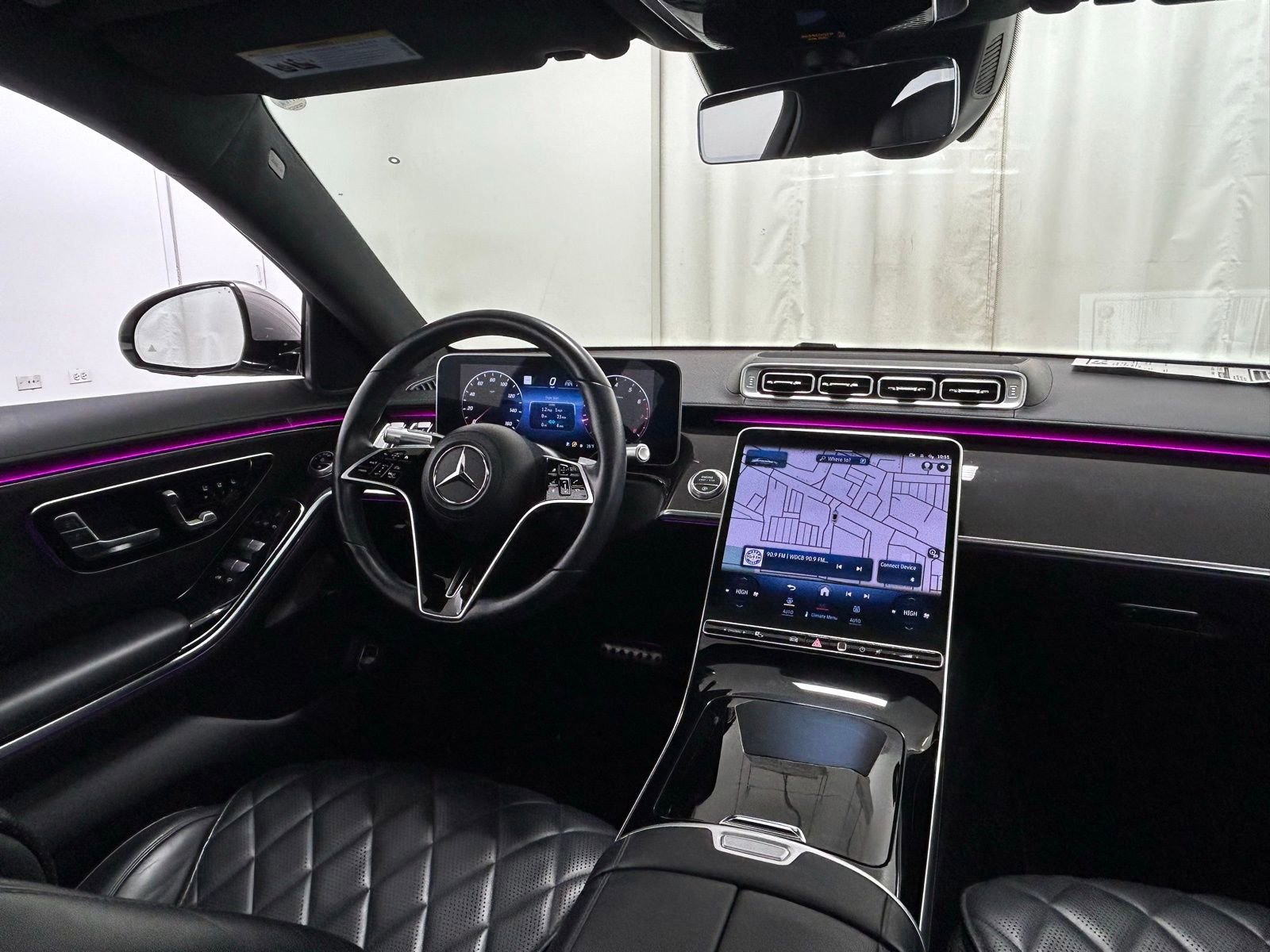 Used 2022 Mercedes-Benz S 580 4MATIC Sedan w/ AMG Line Package image 10