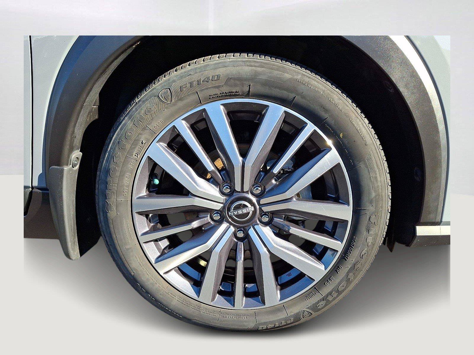 Used 2024 Nissan Kicks SV FWD image 8