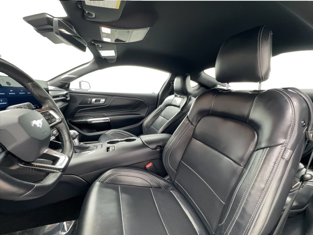 Used 2024 Ford Mustang Coupe RWD image 20