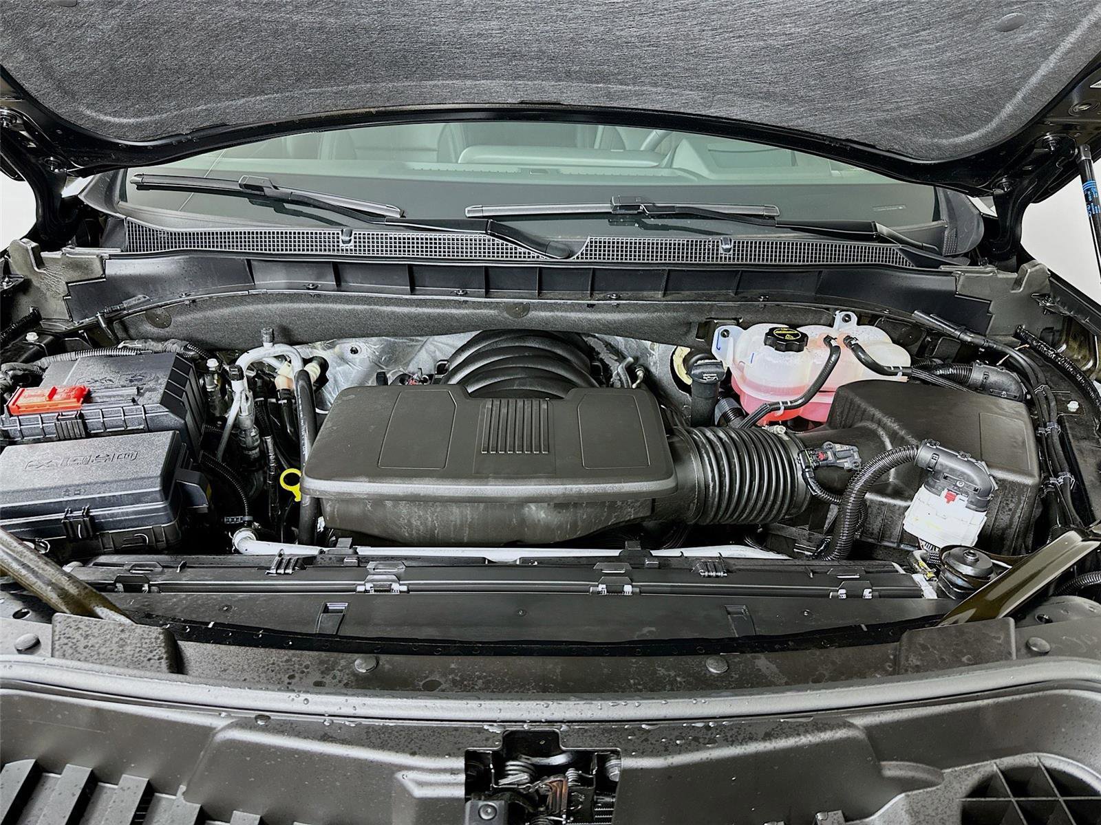 Used 2025 Chevrolet Tahoe High Country image 33