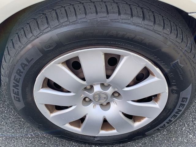 Used 2004 Toyota Corolla CE image 29